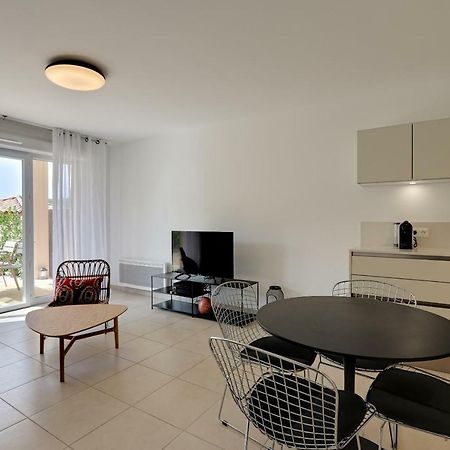 Le Petit Valmer Apartment Ла Кроа Валмер Екстериор снимка