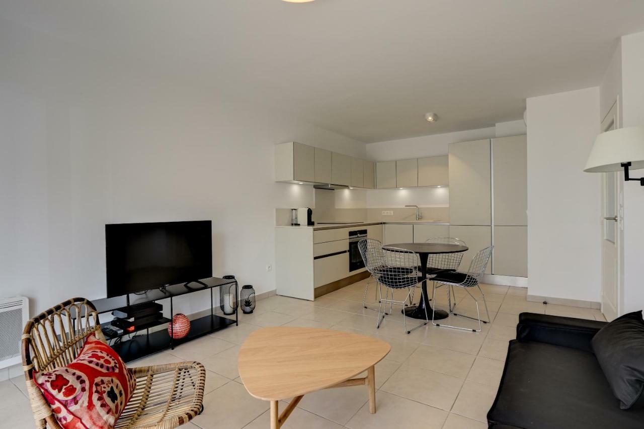 Le Petit Valmer Apartment Ла Кроа Валмер Екстериор снимка